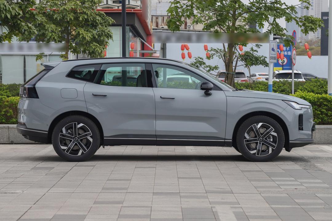 Volvo XC70 2026, фото 8