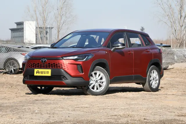 Toyota Corolla Cross 2026 — купить из Китая под заказ