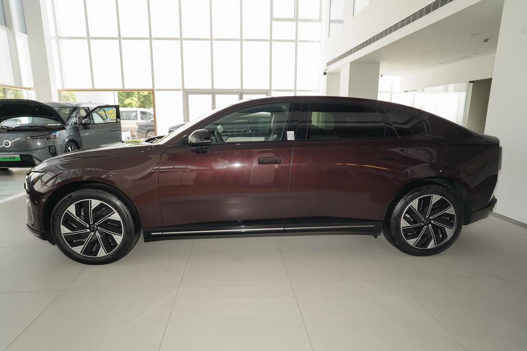 Volvo ES90 2026, фото 4