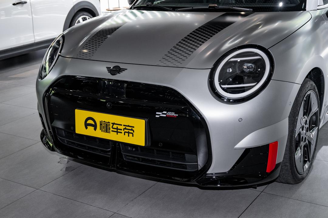 MINI JCW EV 2026, фото 9