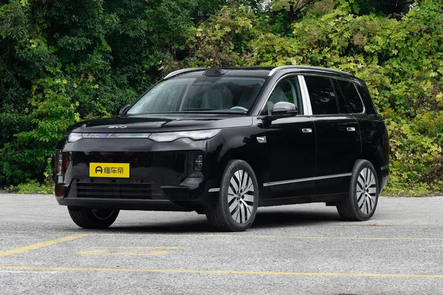 BYD Sealion 08 EV 2026 — купить из Китая под заказ