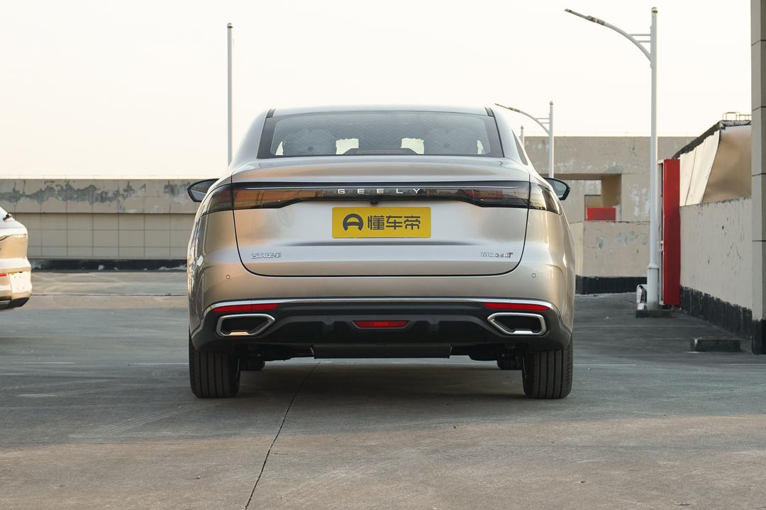 Geely Emgrand 2026, фото 6