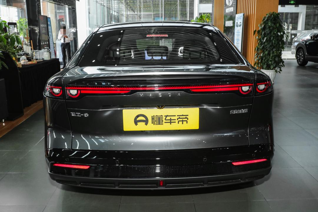 Mazda EZ-6 2026, фото 6