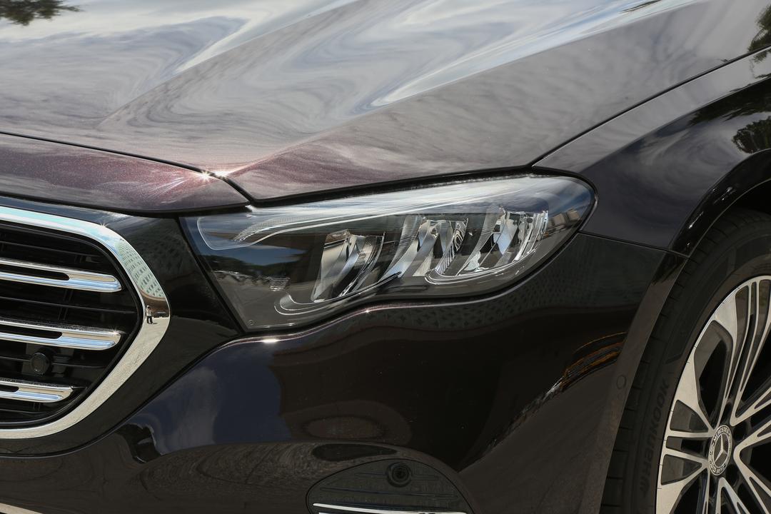 Mercedes-Benz E-Class 2026, фото 13