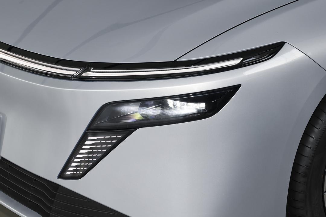 Nissan N6 2026, фото 14