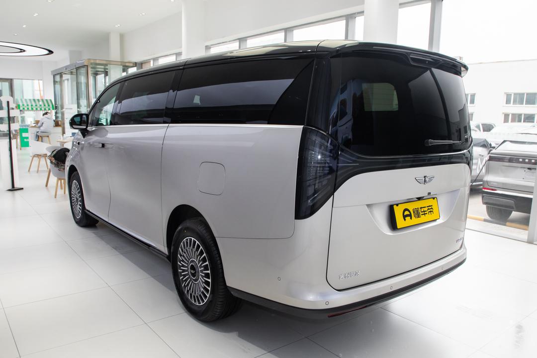 Geely V900 2026, фото 4