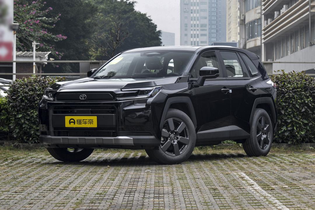 Toyota RAV4 2026, фото 1