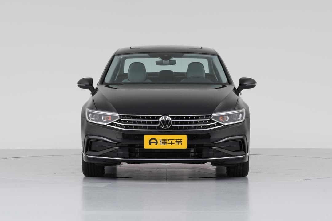 Volkswagen Magotan 2026, фото 2