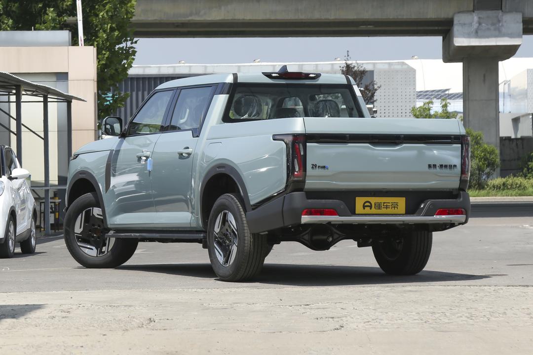 Dongfeng Zhengzhou Z9 GE PHEV 2026, фото 5
