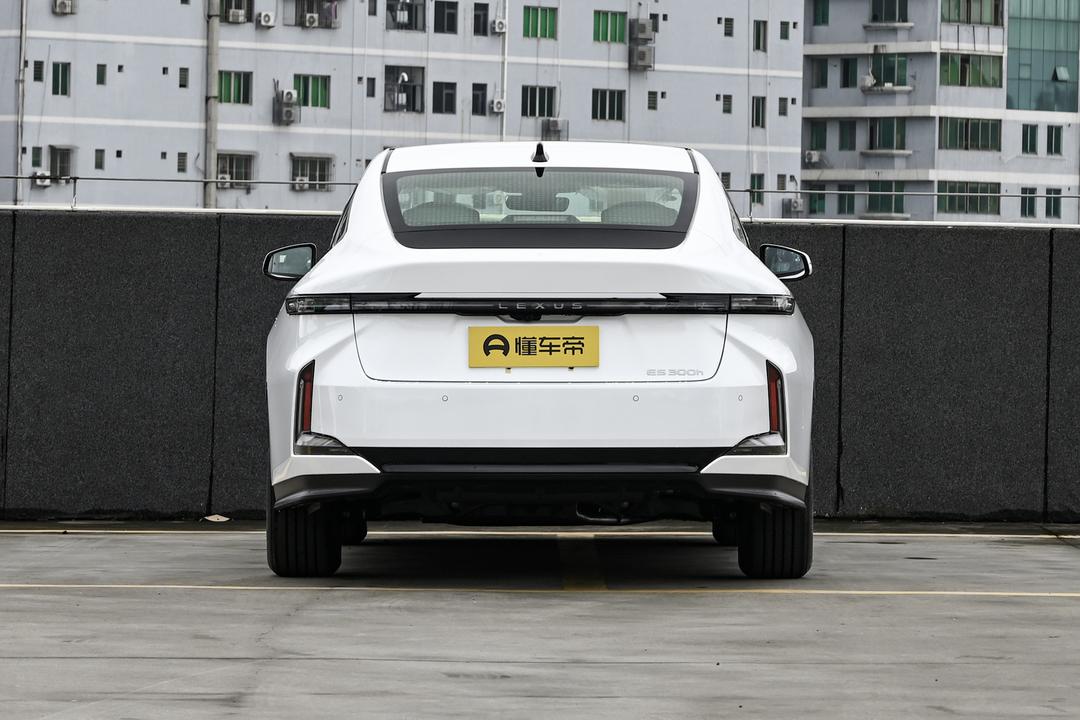 Lexus ES 2026, фото 6