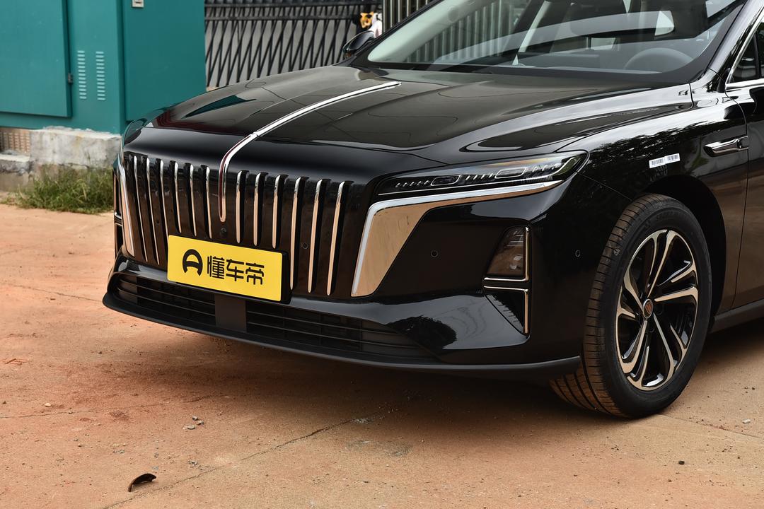Hongqi H7 PHEV 2026, фото 9