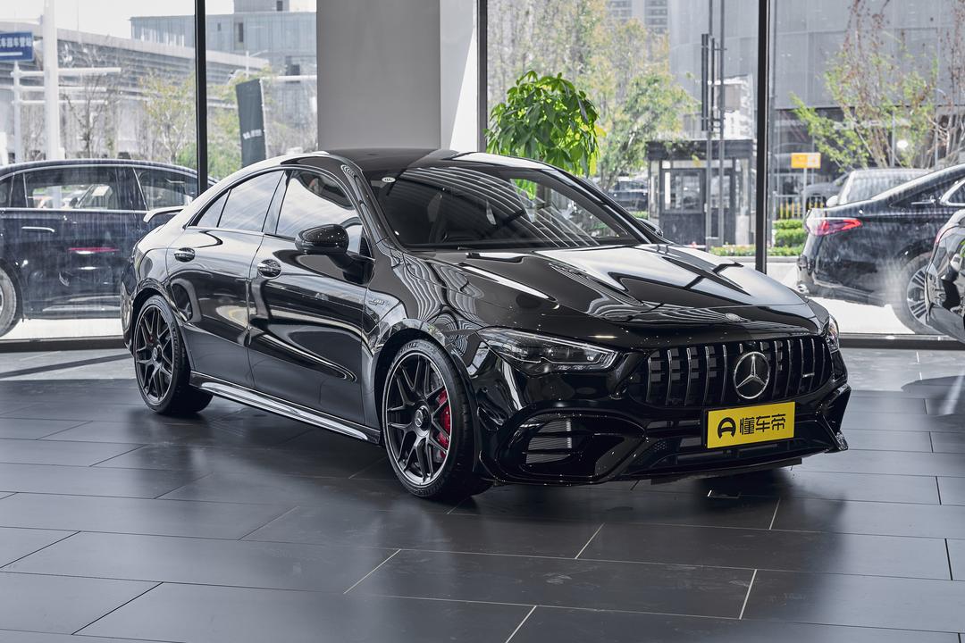 Mercedes-Benz CLA AMG 2026, фото 3