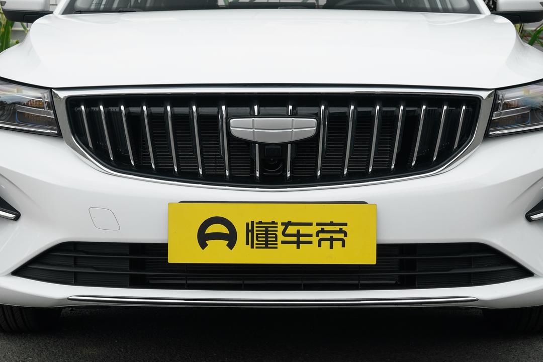 Geely Emgrand 2026, фото 10