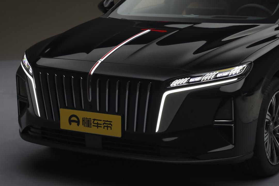 Hongqi H7 PHEV 2026, фото 12