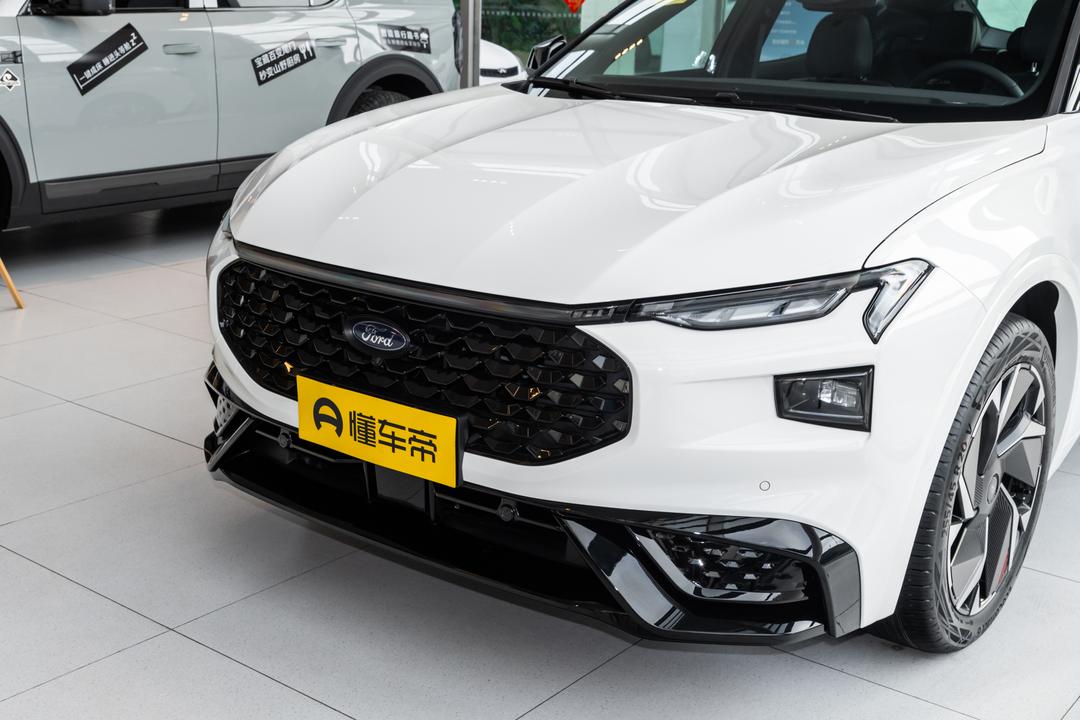 Ford Mondeo 2026, фото 7
