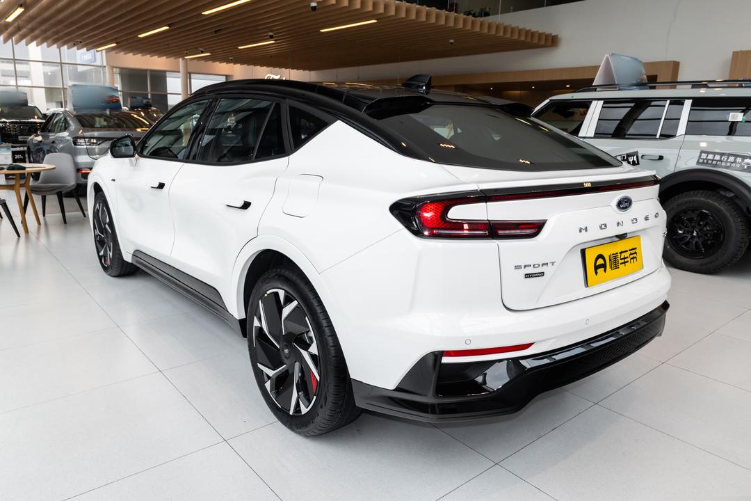 Ford Mondeo 2026, фото 4