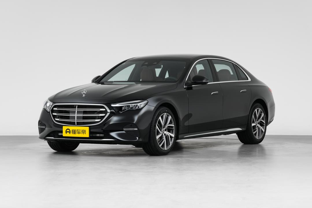 Mercedes-Benz E-Class 2026, фото 1