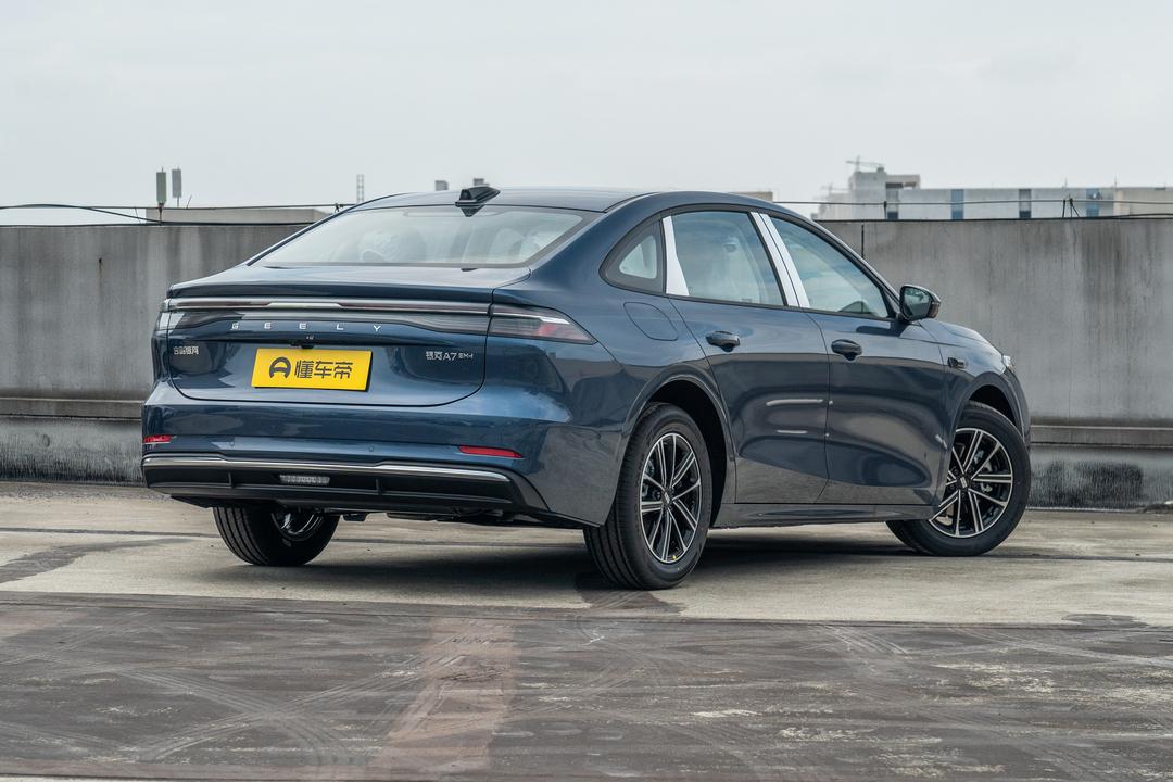 Geely A7 EM 2026, фото 7