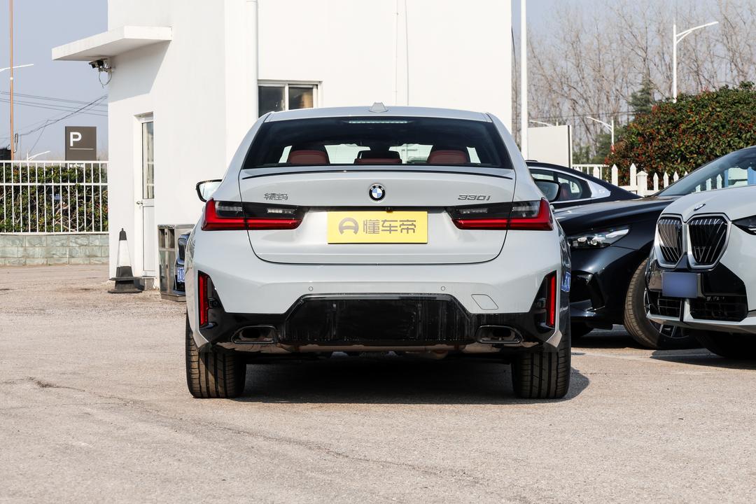 BMW 3 Series 2026, фото 6