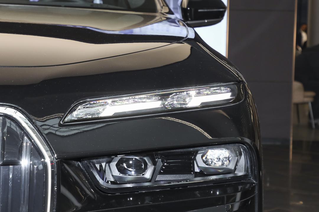 BMW 7-Series 2026, фото 11