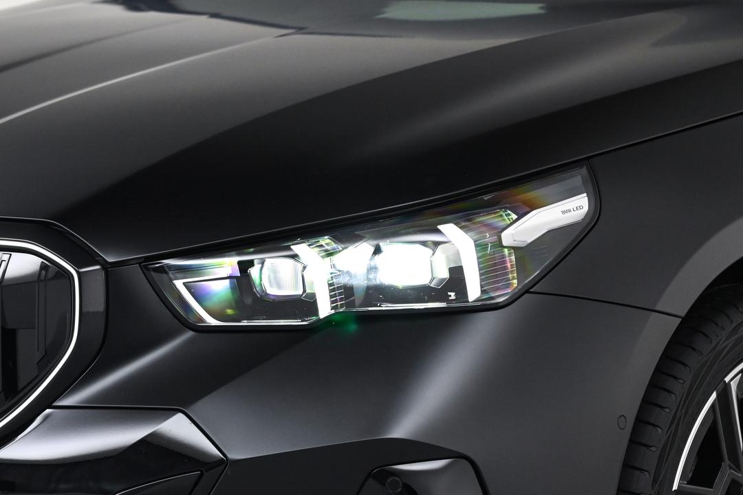 BMW 5 Series 2026, фото 14