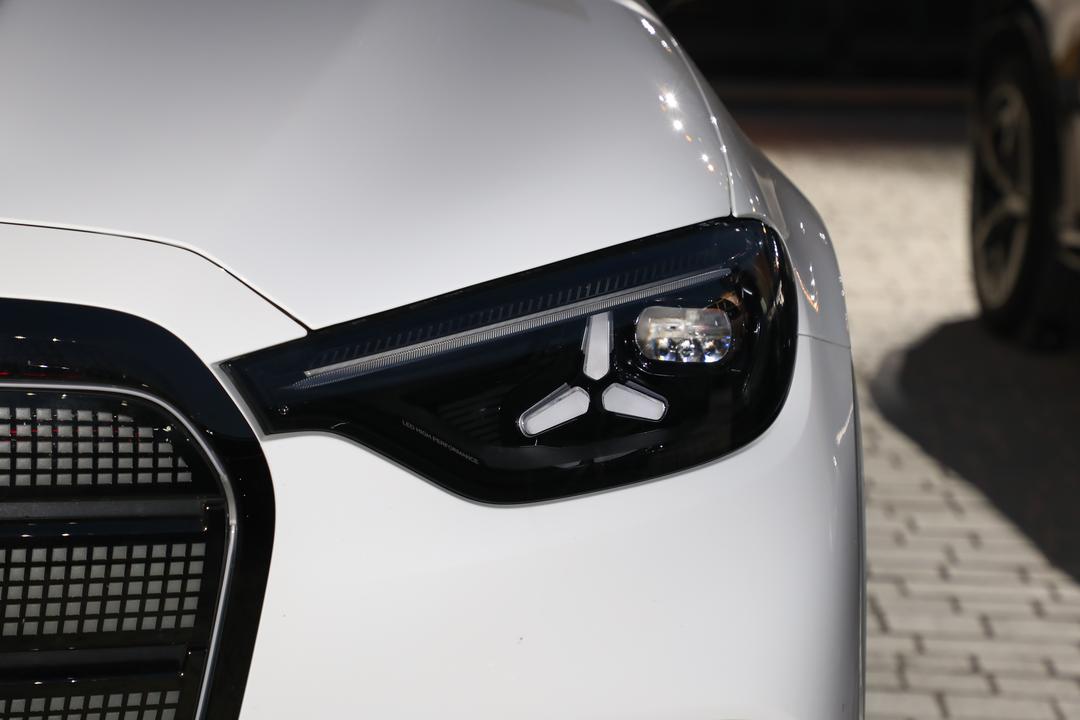 Mercedes-Benz GLC EV 2026, фото 11
