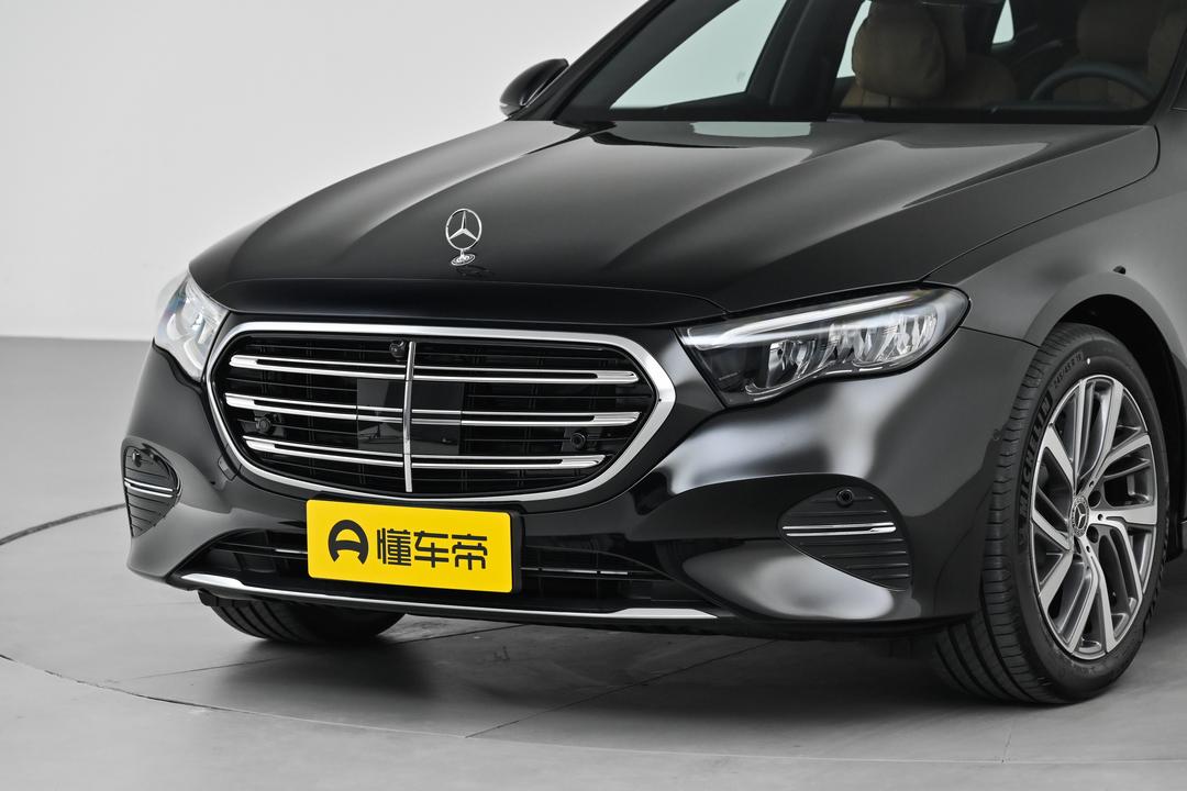 Mercedes-Benz E-Class 2026, фото 9