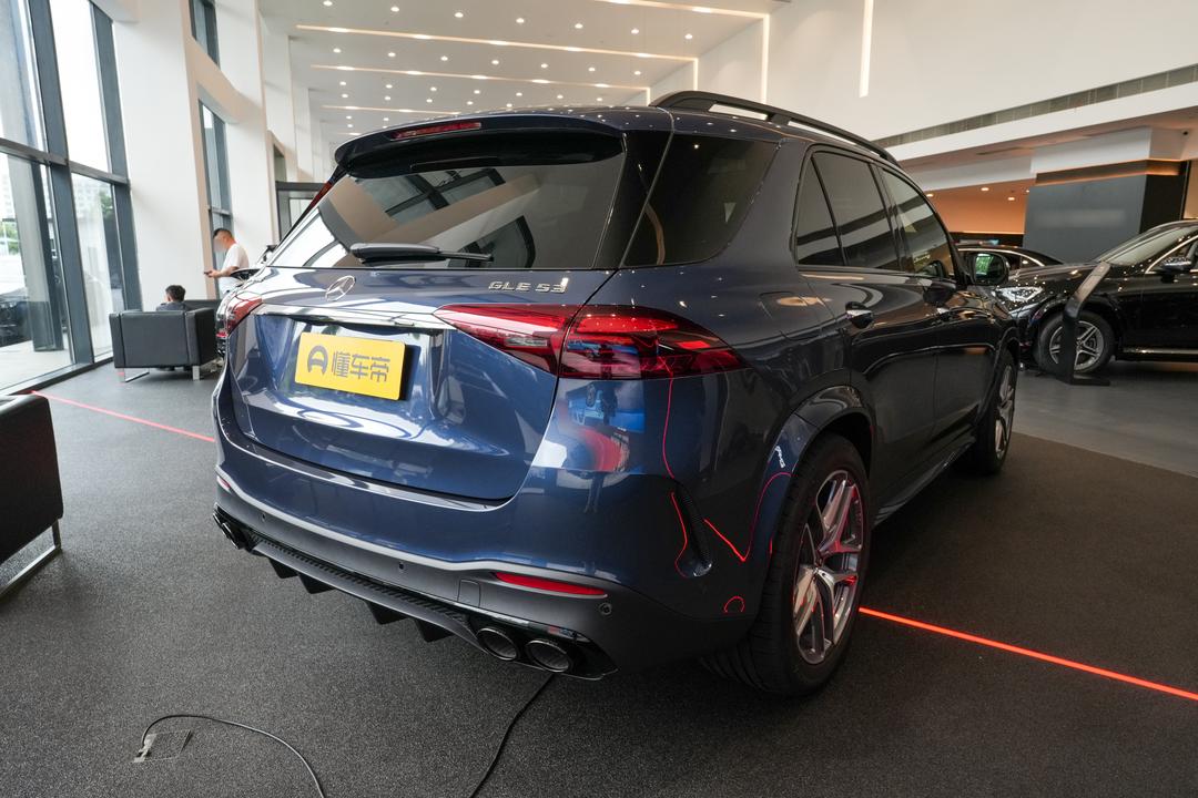 Mercedes-Benz GLE AMG 2026, фото 7