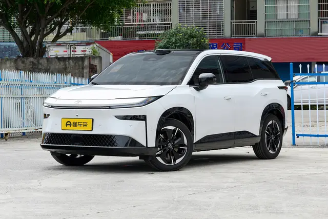 Toyota bZ3X 2026 — купить из Китая под заказ