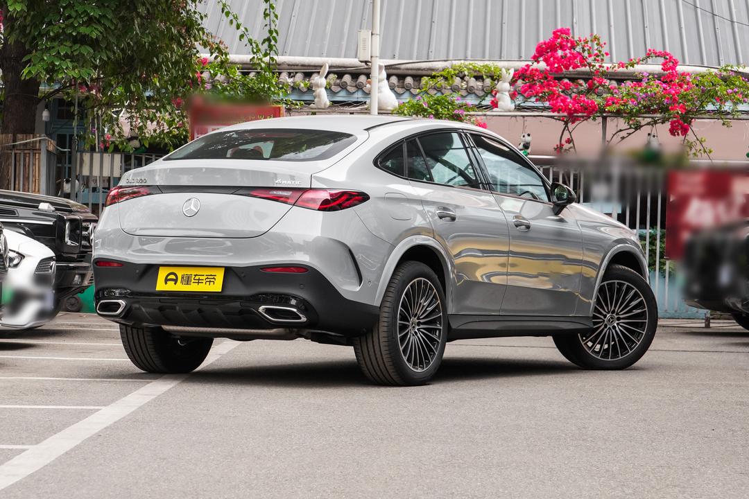 Mercedes-Benz GLC Coupe 2026, фото 7