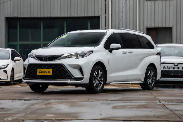 Toyota Granvia 2026 — купить из Китая под заказ