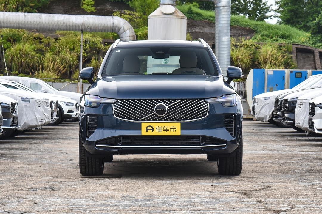 Volvo XC90 2026, фото 2