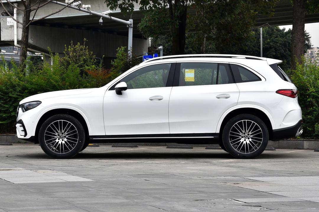 Mercedes-Benz GLC-Class 2026, фото 4
