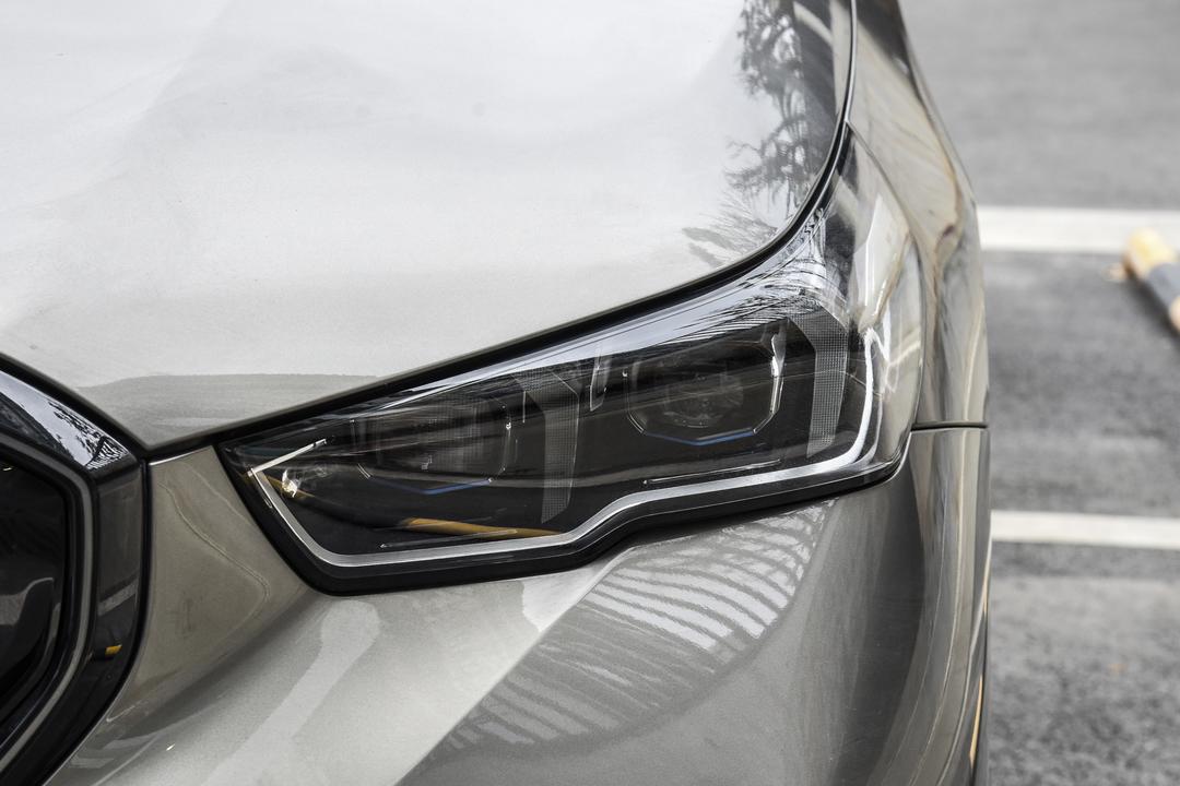 BMW 5 Series 2026, фото 11
