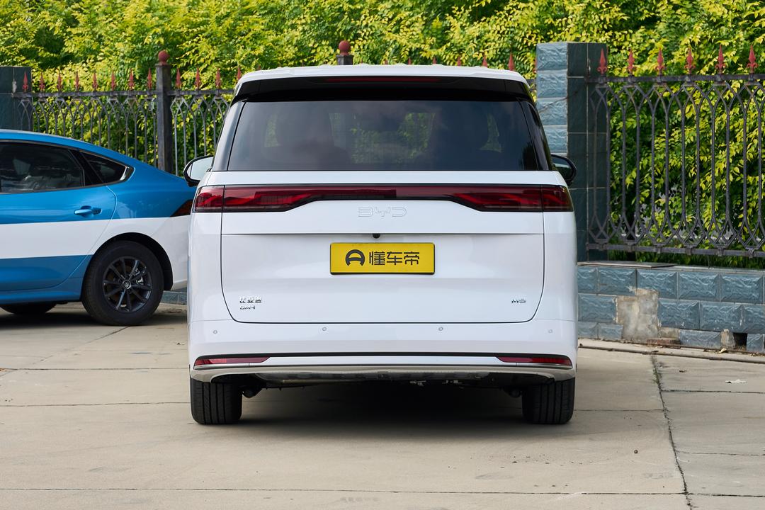 BYD M9 2026, фото 6