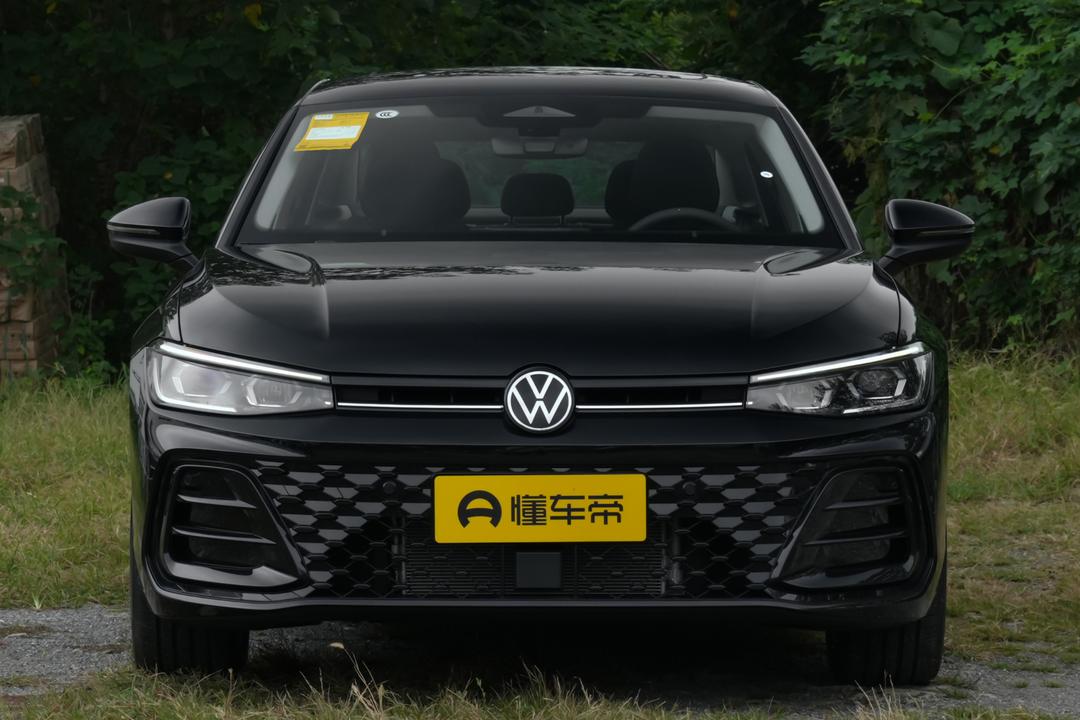 Volkswagen Passat 2026, фото 12