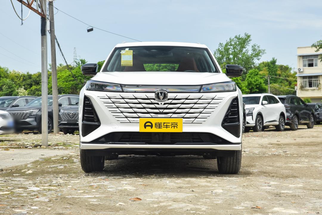 Changan CS75 PLUS 2026, фото 2