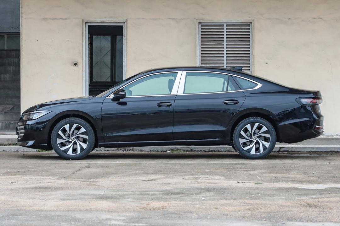 Volkswagen Passat 2026, фото 4