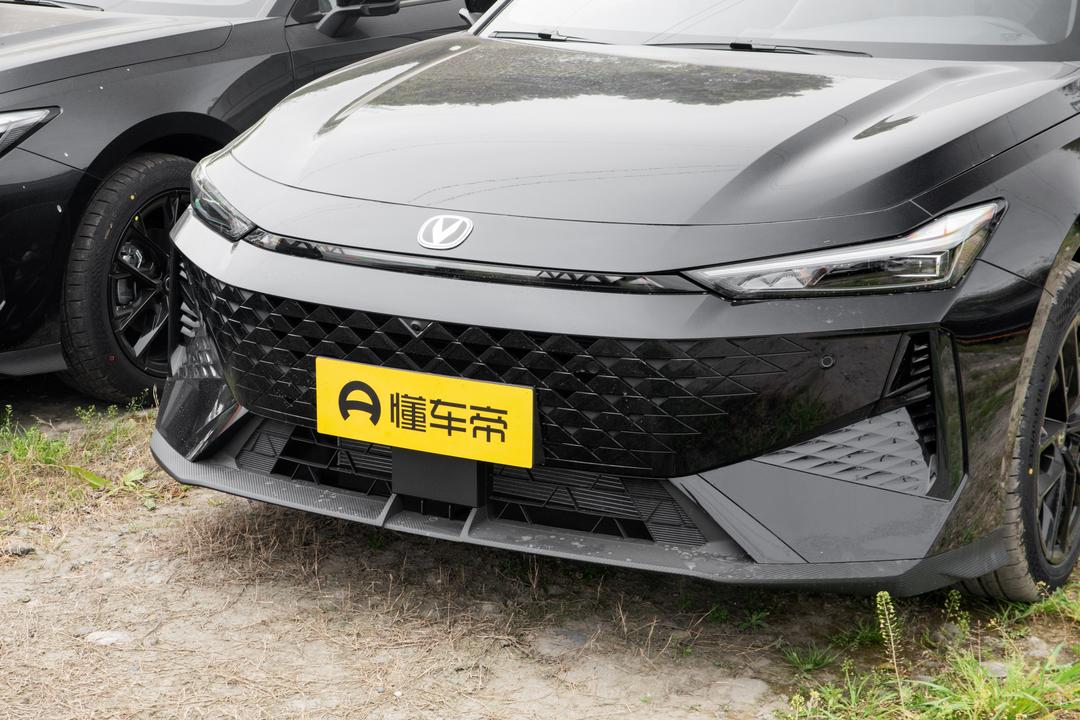 Changan UNI-V 2026, фото 9
