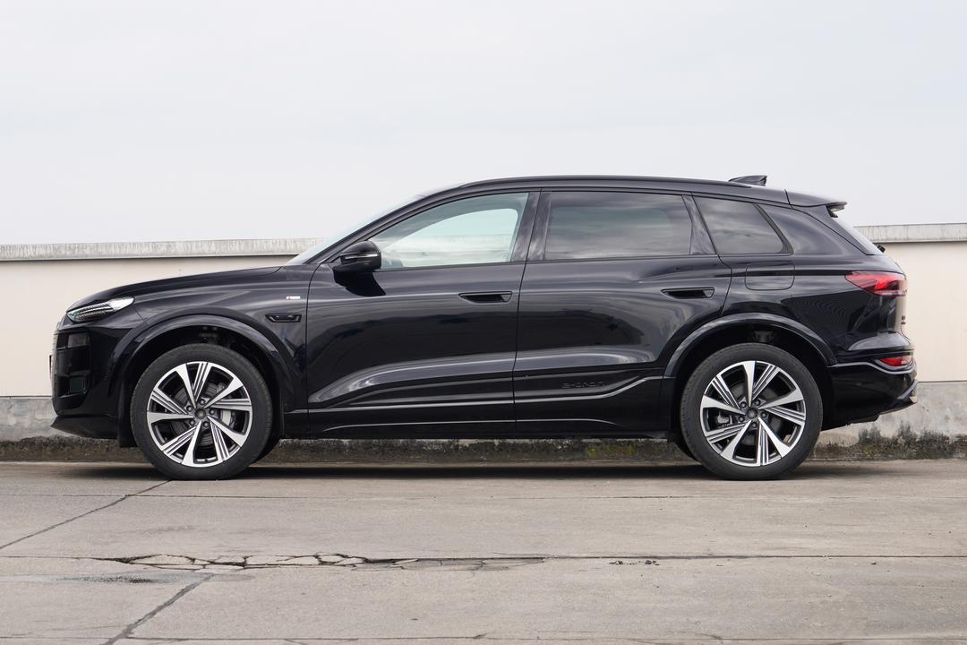 Audi Q6L e-tron 2026, фото 4