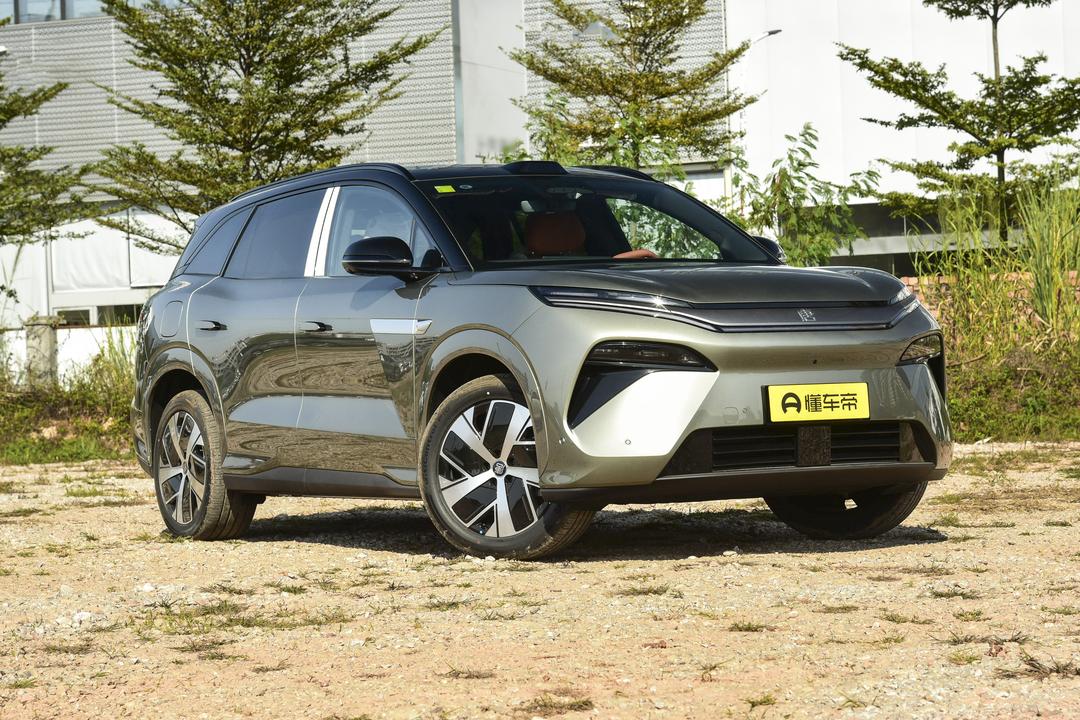 BYD Tang L EV 2026, фото 3