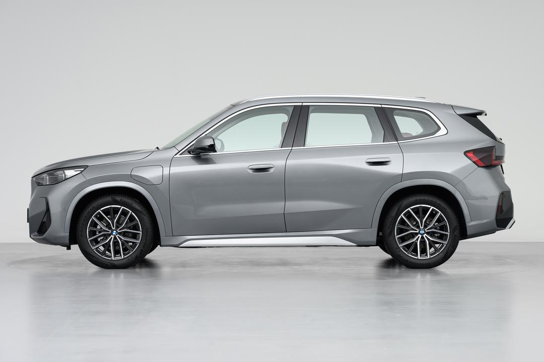 BMW iX1 2026, фото 4