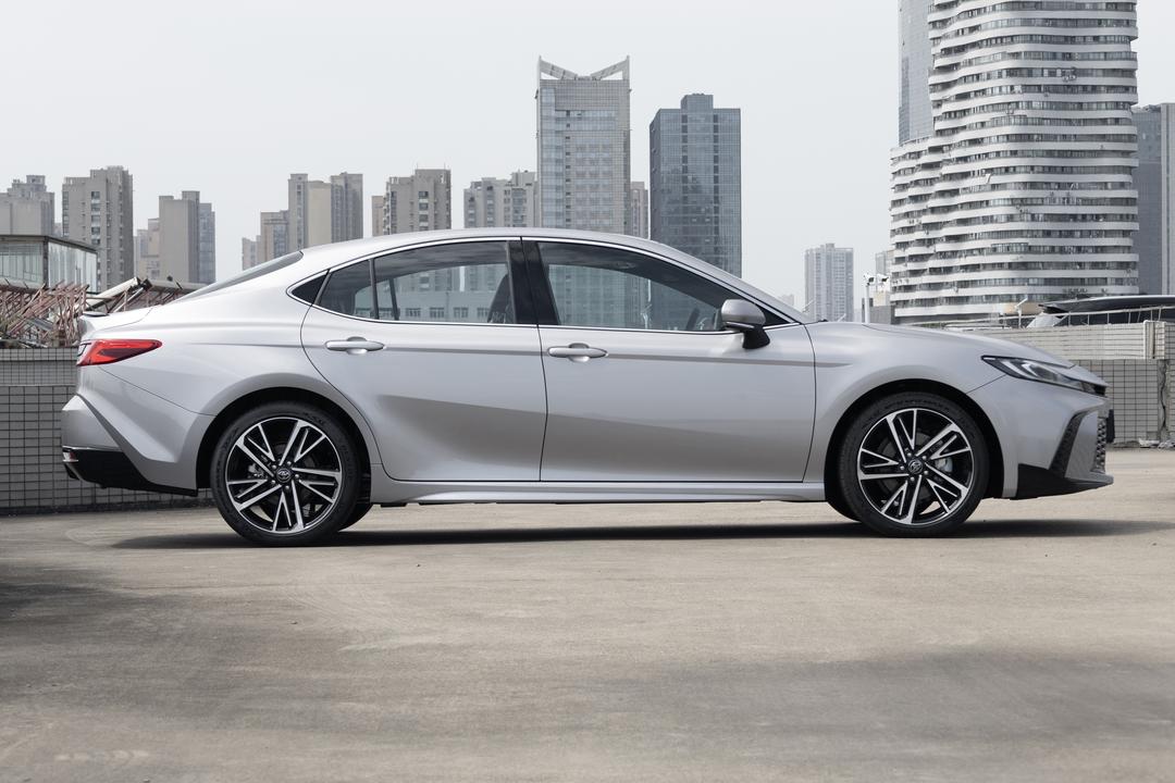 Toyota Camry 2026, фото 8