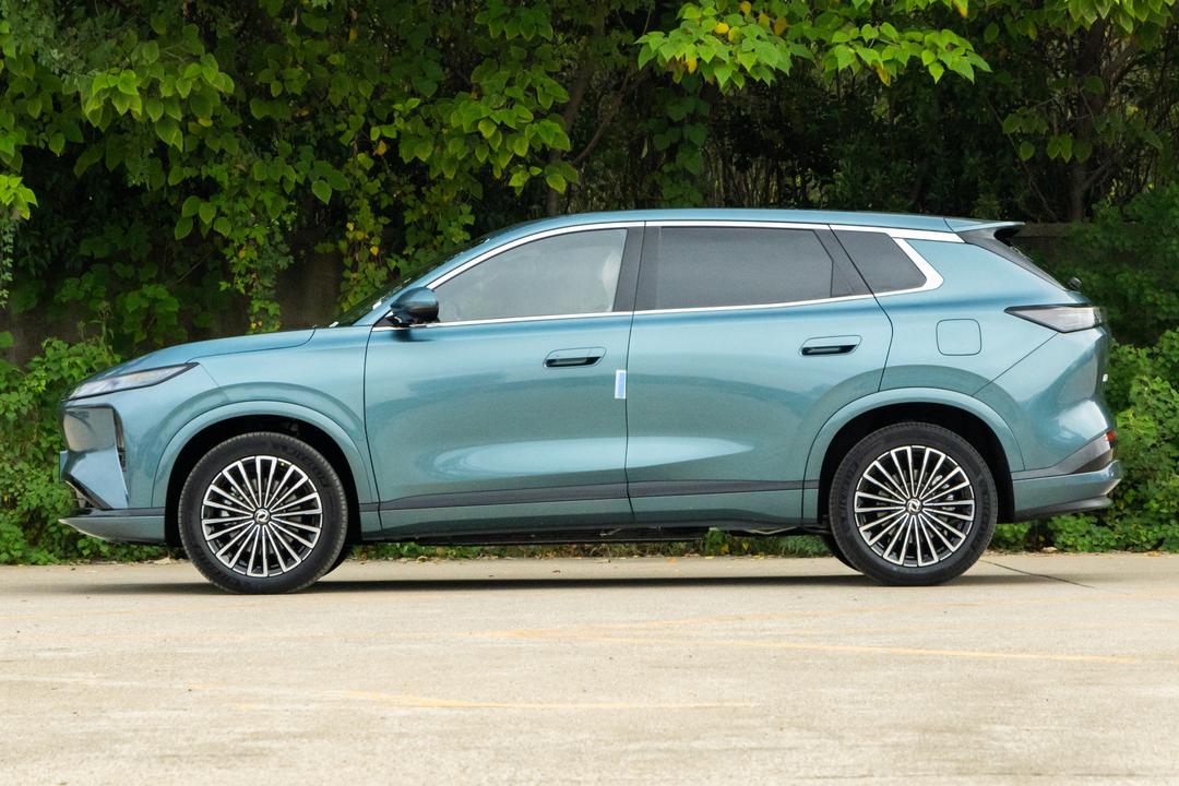 Dongfeng L8 PHEV 2026, фото 4