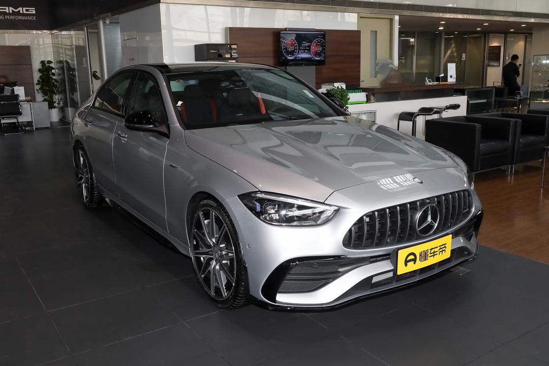 Mercedes-Benz C-Class AMG 2026, фото 3