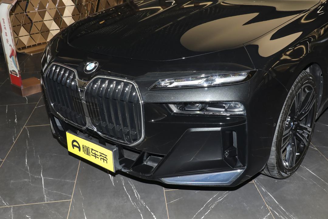 BMW 7-Series 2026, фото 8