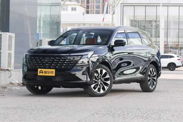 Changan CS75 PLUS 2026 — купить из Китая под заказ