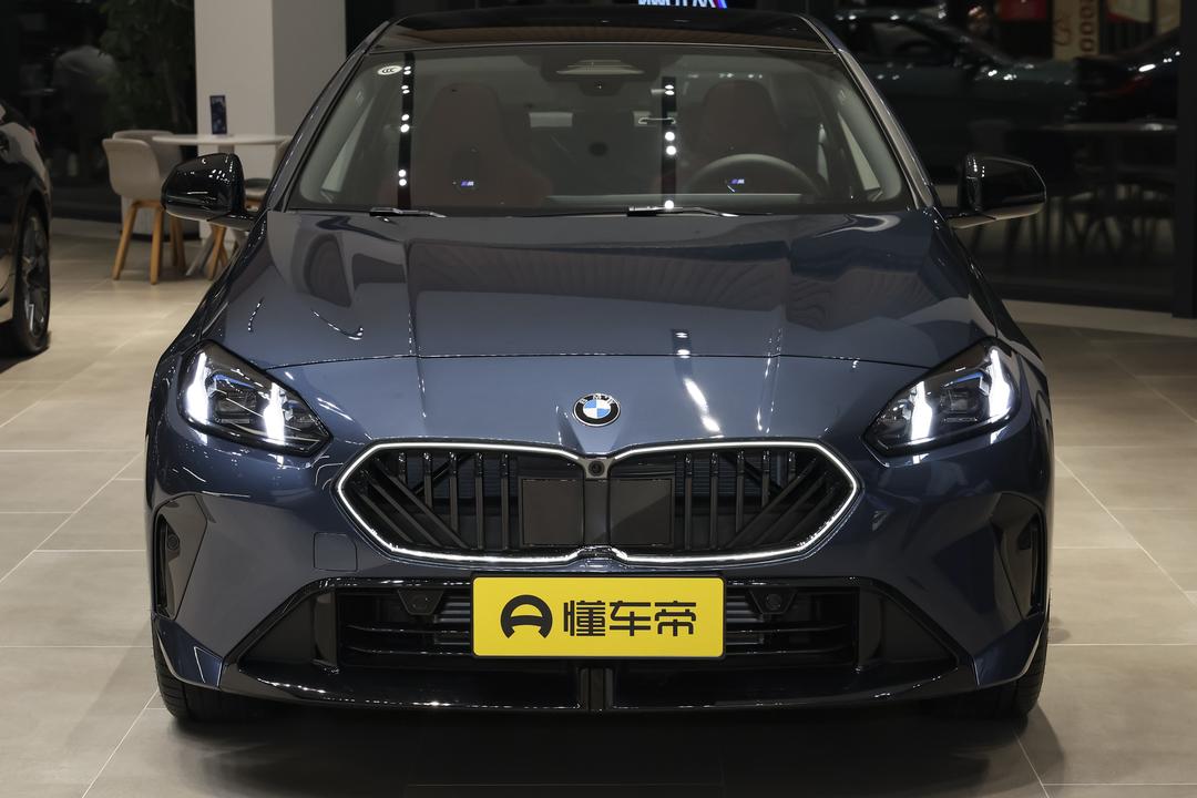 BMW 2 Series 2026, фото 12