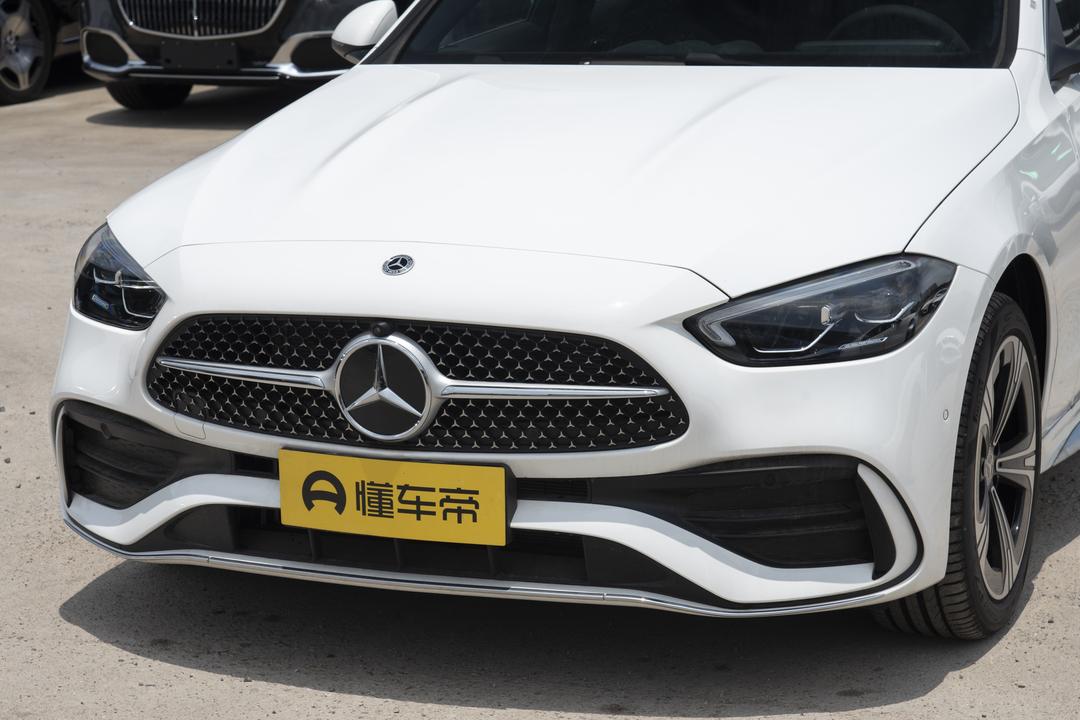 Mercedes-Benz C-Class 2026, фото 9