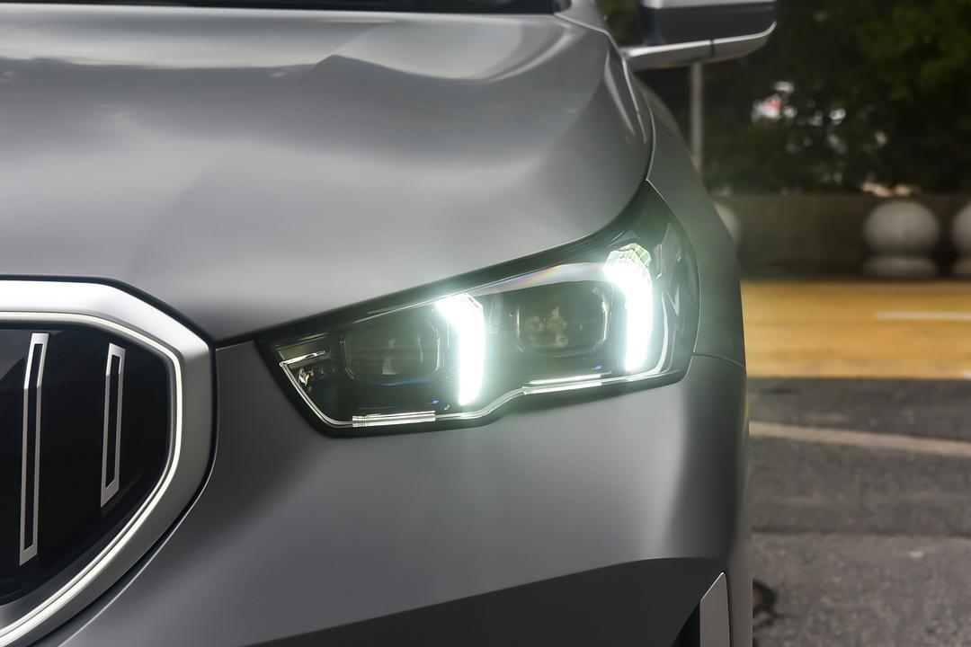 BMW 5 Series 2026, фото 12